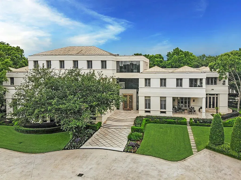 Exquisite 3+ Acre Gated Estate in River Oaks: Luxury, Privacy, and Endless Possibilities Await at $13,995,000