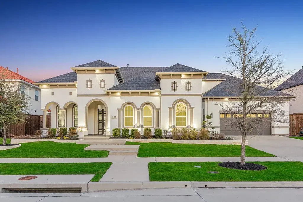 Experience the Rich Blend of Architectural Modern Meets Sophistication in this Frisco House at $1,680,000