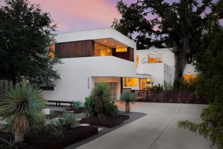 Architectural Marvel by Bercy Chen Studio: A $3.595 Million Gem in Austin