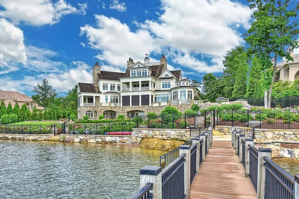 Classic new england charm estate on the shores of lake norman north carolina 3 1