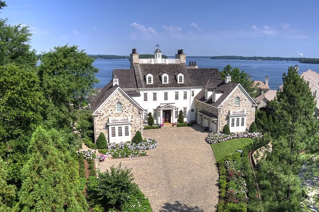 Classic new england charm estate on the shores of lake norman north carolina 36 1