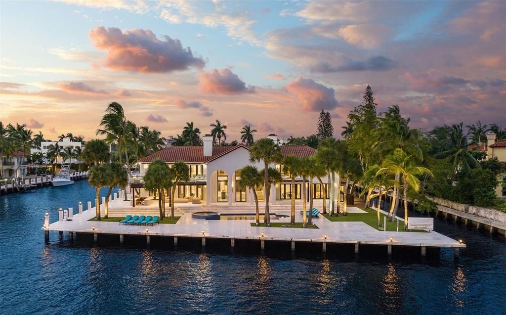 Contemporary Peninsula Estate on the New River with Panoramic Views in Florida for $32 Million