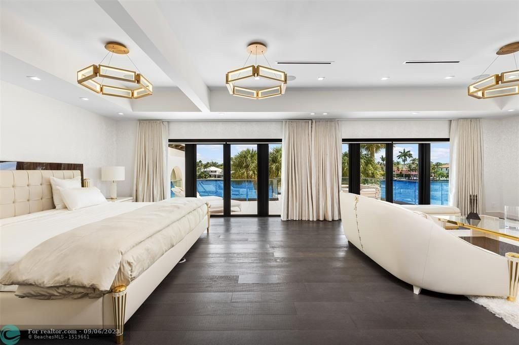 Contemporary peninsula estate on the new river with panoramic views in florida for 32 million 24