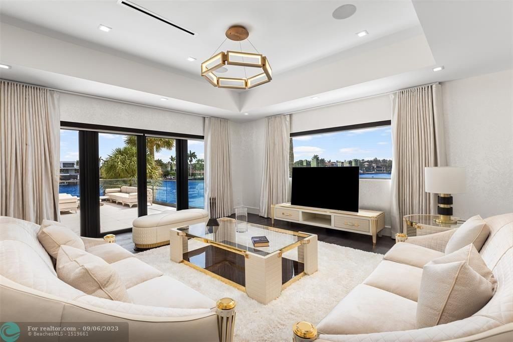 Contemporary peninsula estate on the new river with panoramic views in florida for 32 million 25