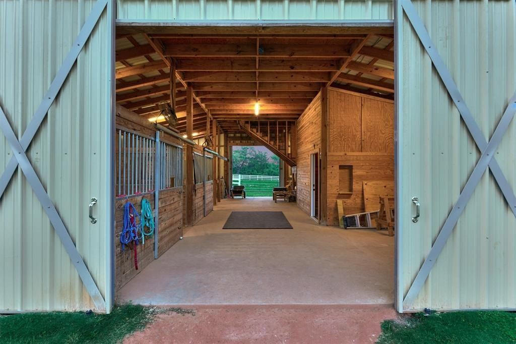 Dream equestrian property the ultimate blend of comfort and luxury in montgomery texas for 1. 349 million 40