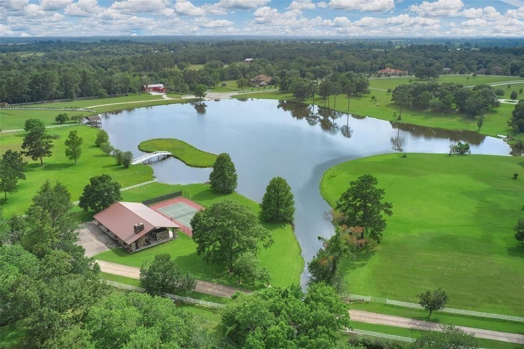 Dream equestrian property the ultimate blend of comfort and luxury in montgomery texas for 1. 349 million 48