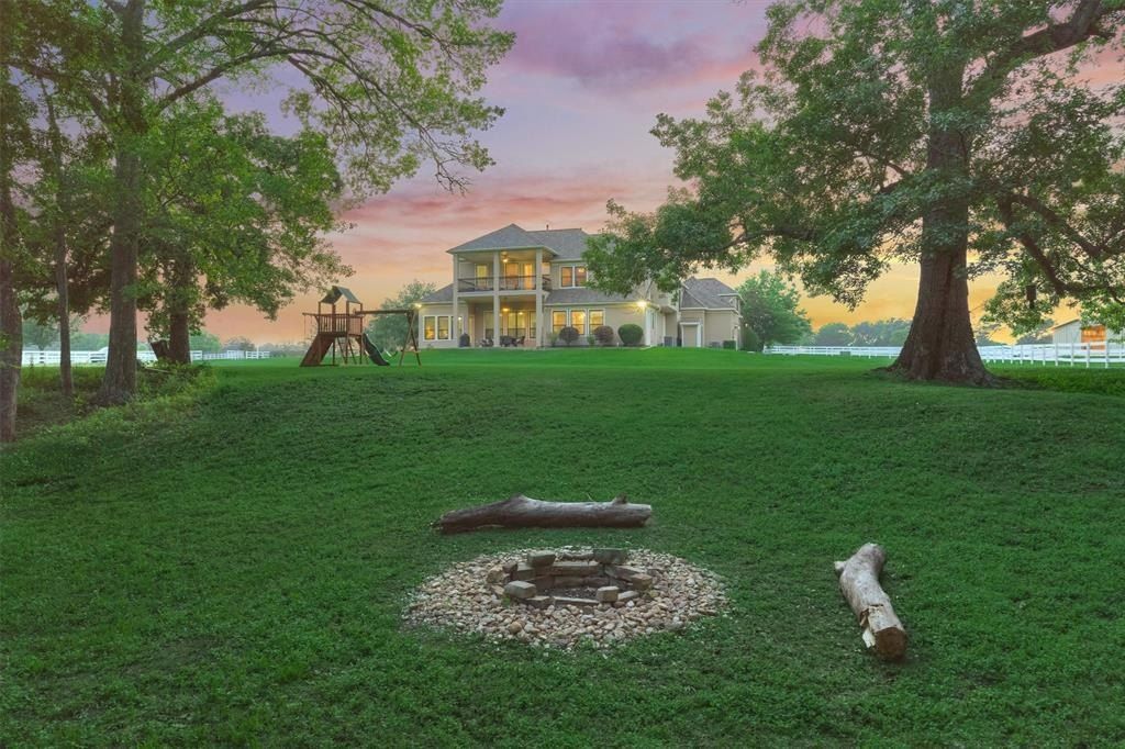 Dream equestrian property the ultimate blend of comfort and luxury in montgomery texas for 1. 349 million 5