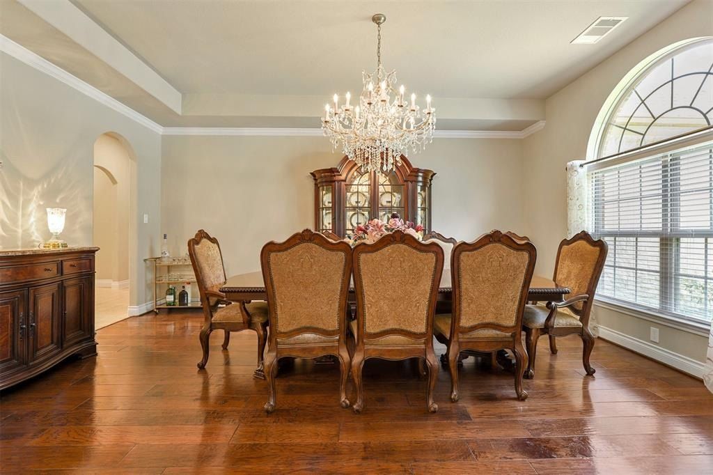 Elegance and charm await entertainers delight on 1. 5 acres in montgomery texas for 1. 45 million 9