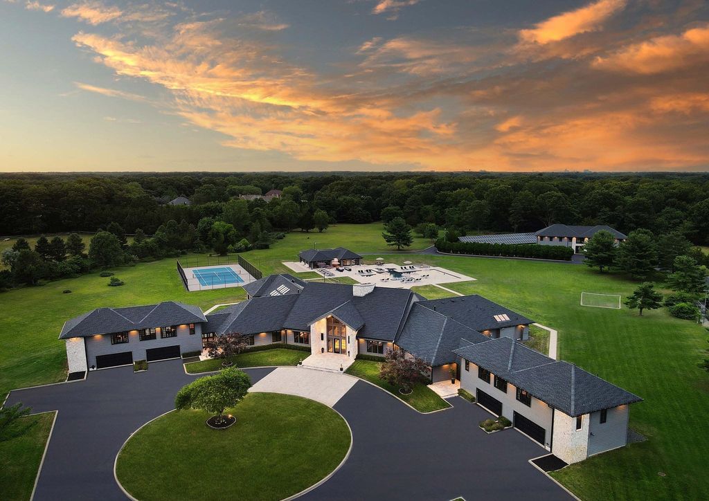 Exceptional ‘Mattaccino’ Residential Resort: A 23.44 Acre Oasis in Wall, New Jersey, Priced at $8.999 Million