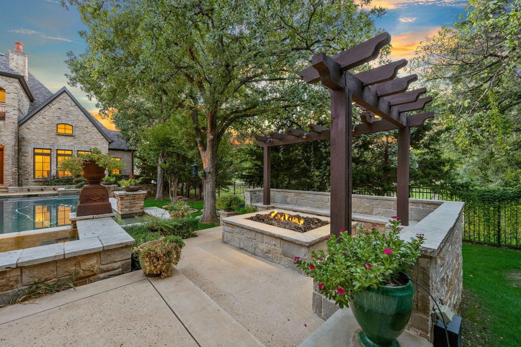 Exceptional southlake residence by simmons estate homes listed at 3. 4 million 33