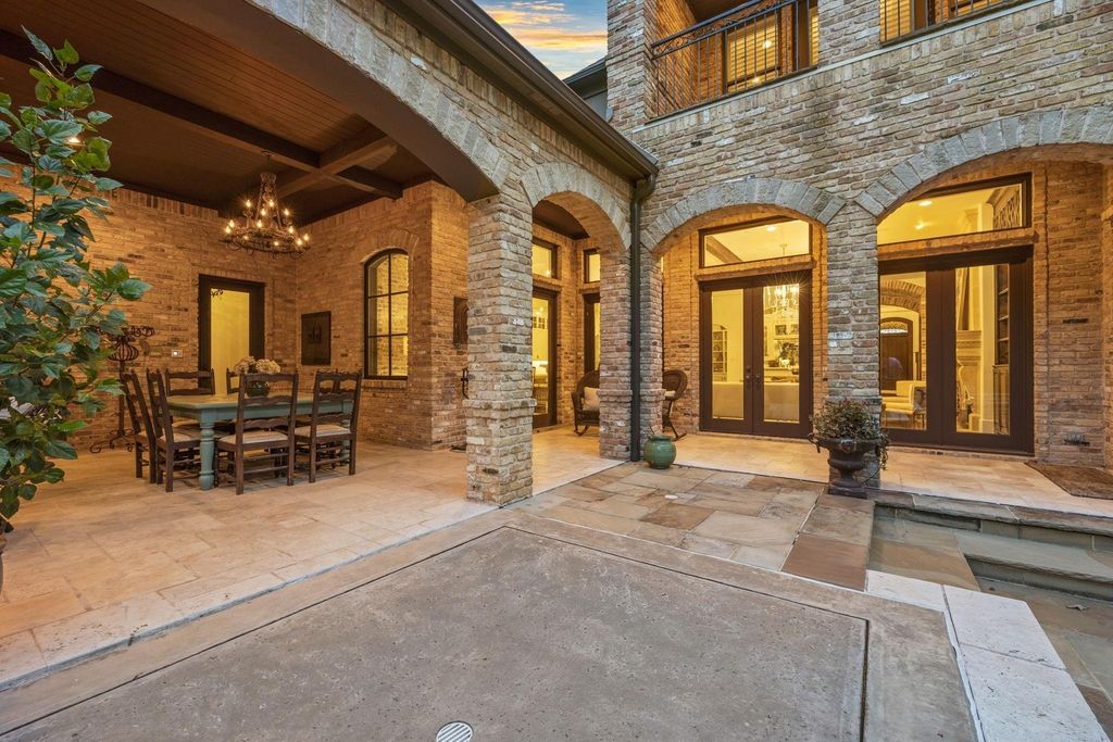 Exceptional southlake residence by simmons estate homes listed at 3. 4 million 37