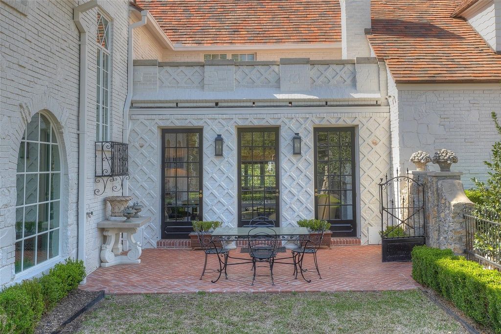 Exquisite english tudor home in fort worth hits the market for 3. 85 million 36