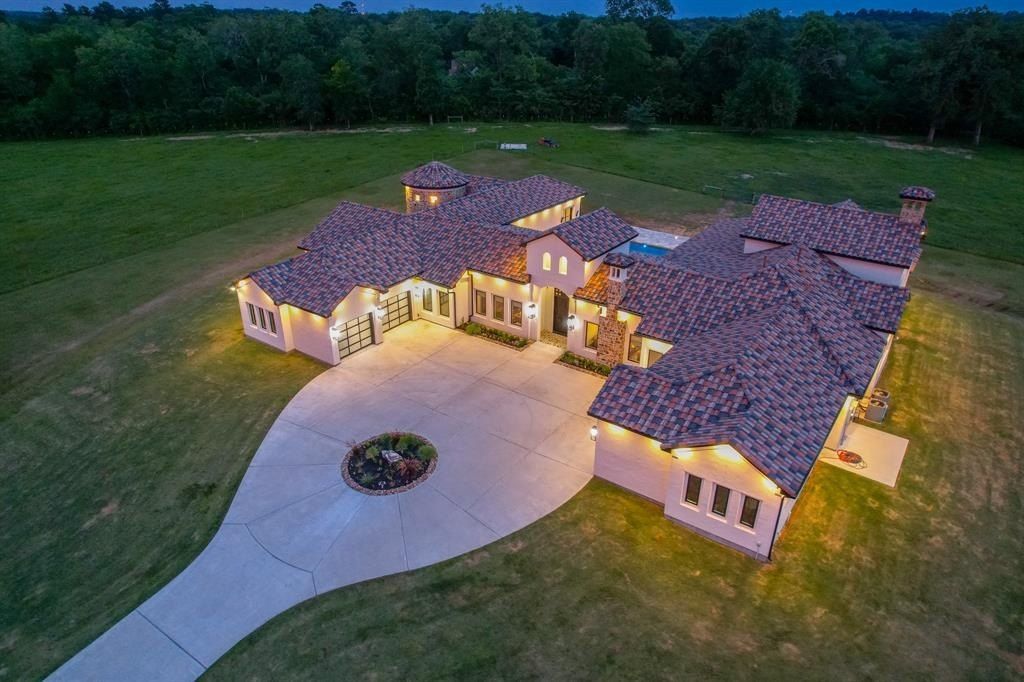 Extraordinary montgomery texas estate 20 acres of luxury living for 4. 5 million 1
