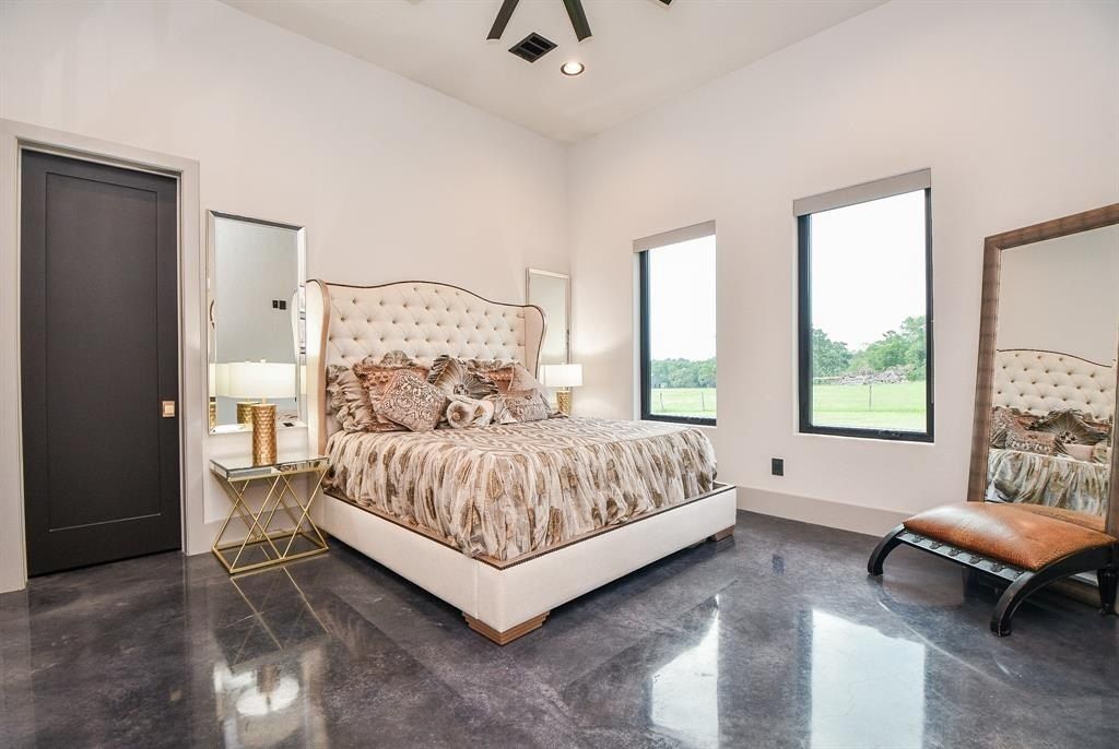Extraordinary montgomery texas estate 20 acres of luxury living for 4. 5 million 29