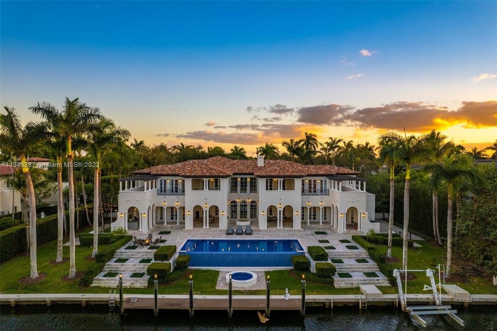 Gem on the new river florida 32 million classic contemporary estate with panoramic views 31
