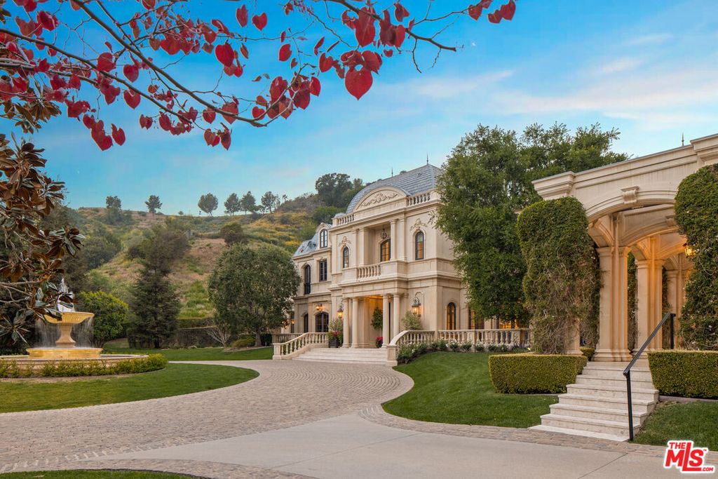 Introducing californias premier estate the epitome of luxury in the west coasts most exclusive gated community 3