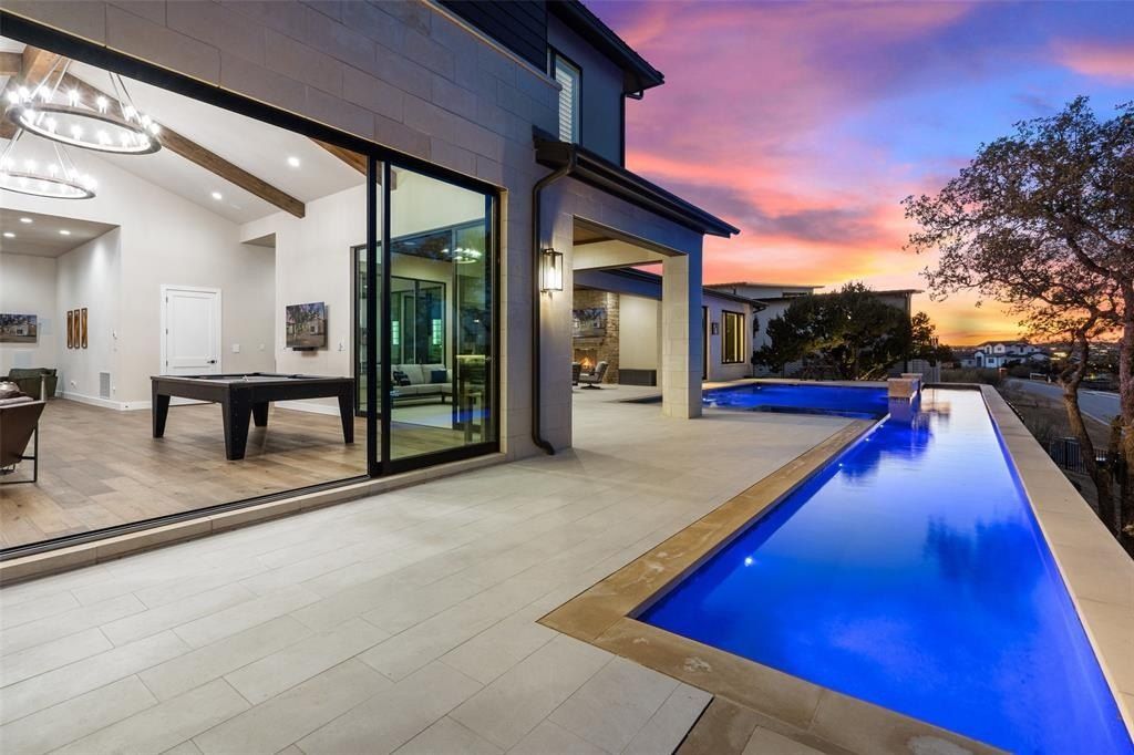 Modern luxury home by laurel haven homes in austin listed at 4. 99 million 15