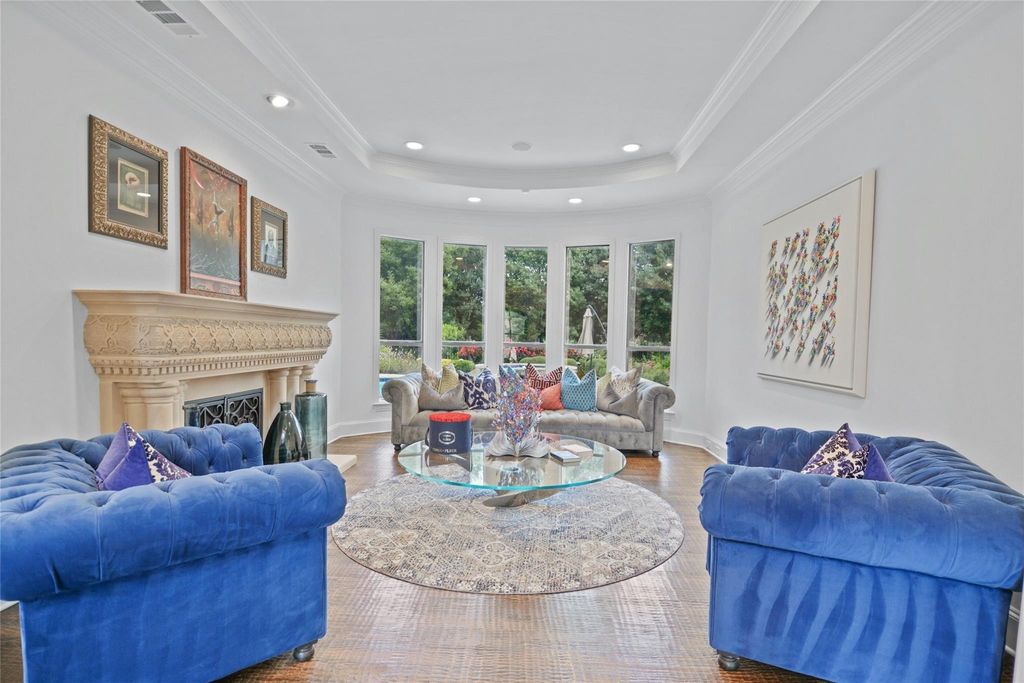Stunning estate offering the ideal blend of privacy and serenity in fairview for 2. 75 million 15