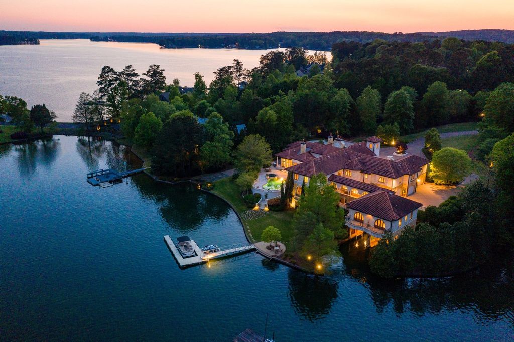 Stunning italian villa with picturesque alabama setting seeks 8. 59 million 1