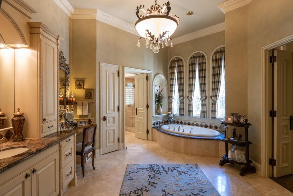 Stunning italian villa with picturesque alabama setting seeks 8. 59 million 37