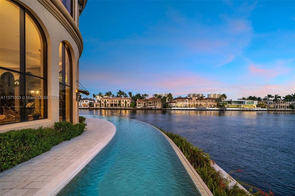 Tropical oasis in boca raton florida a 52 million estate blending luxury nature and privacy 14