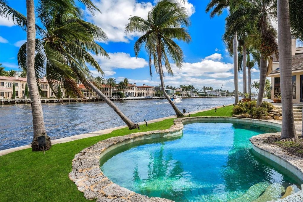 Tropical oasis in boca raton florida a 52 million estate blending luxury nature and privacy 21
