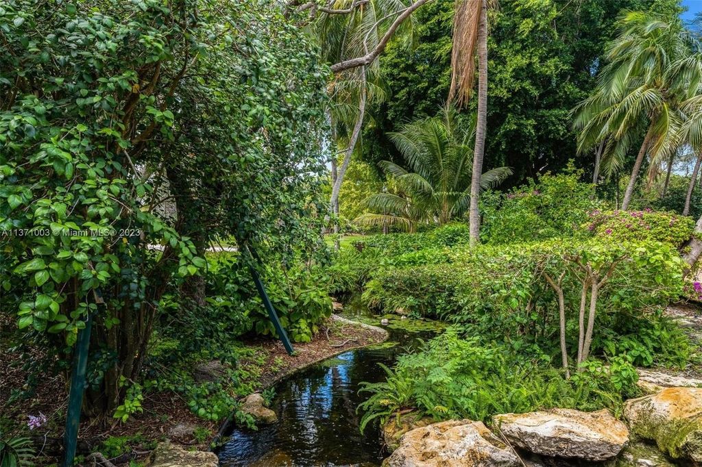 Tropical oasis in boca raton florida a 52 million estate blending luxury nature and privacy 40