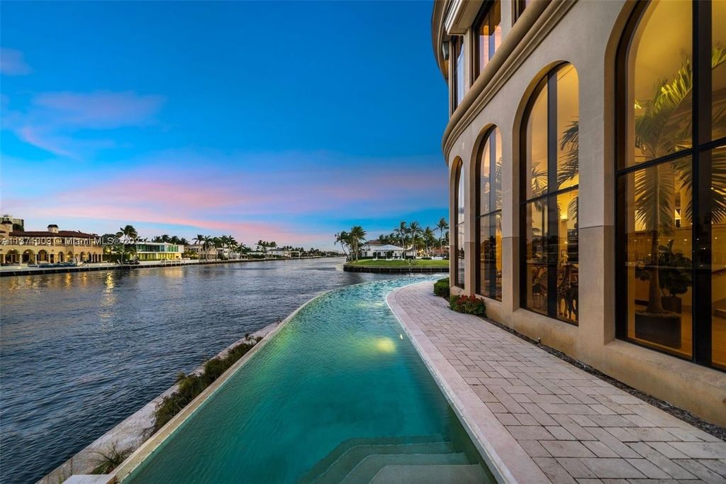 Tropical oasis in boca raton florida a 52 million estate blending luxury nature and privacy 5