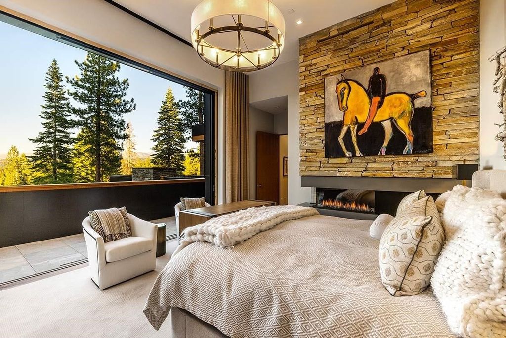 Truckee californias entertainers dream home captivating views of martis valley carson range and lookout mountain 16