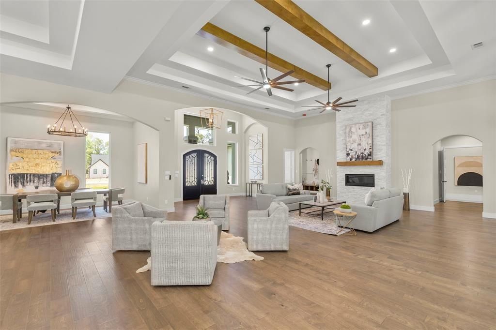 Where dreams find luxury elegant 1. 62 million home hits the market in montgomery 7