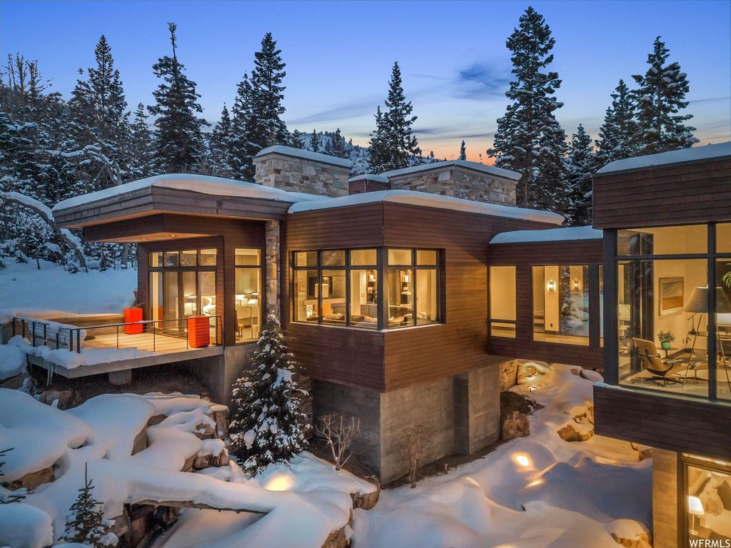 Year round mountain oasis modern sanctuary with ski run views in park city utah for 27. 95 million 17