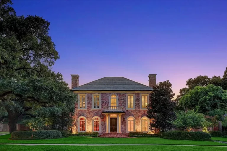 Timeless Elegance Houston Estate, A Preston Bolton-Designed Masterpiece on a Pristine Corner Lot Asking for $5,936,000