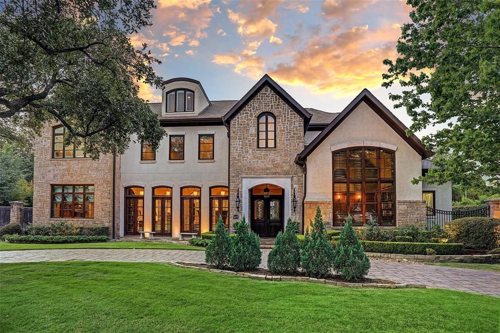Enchanting tanglewood estate where inspiration and architecture unite in houston for 3295000 1