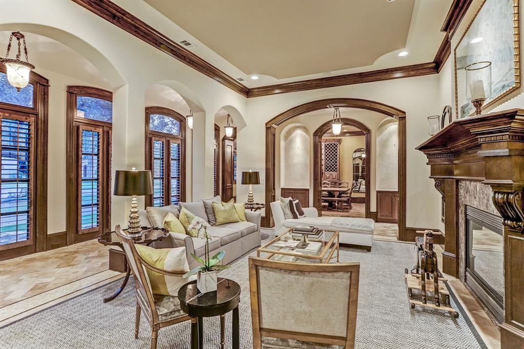 Enchanting tanglewood estate where inspiration and architecture unite in houston for 3295000 6