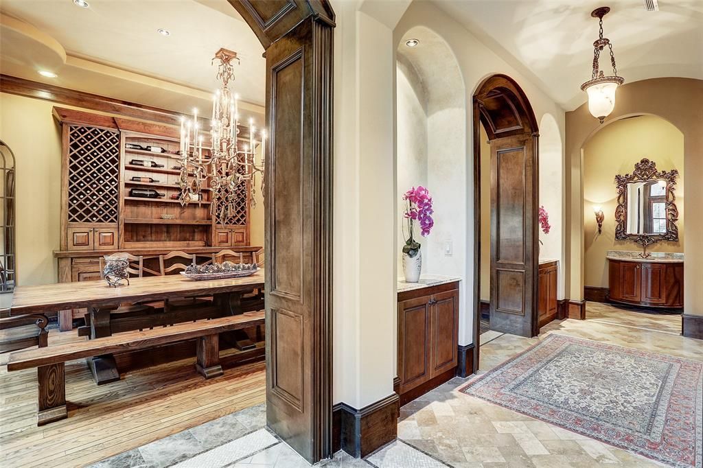 Enchanting tanglewood estate where inspiration and architecture unite in houston for 3295000 8