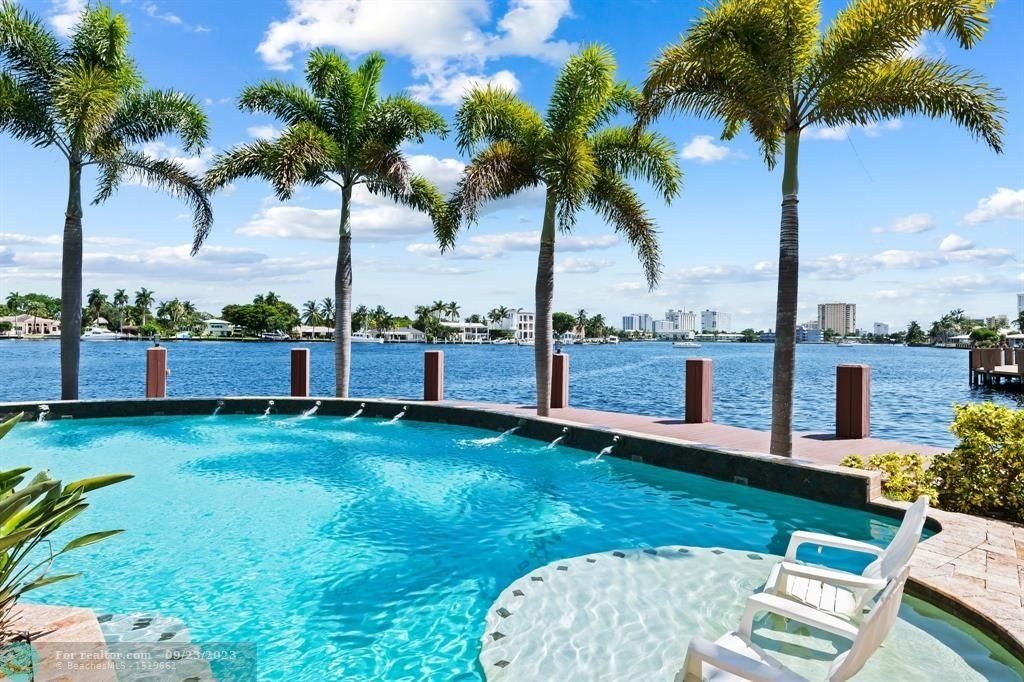 Florida waterfront luxury spectacular estate hits market for 7. 15 million 2