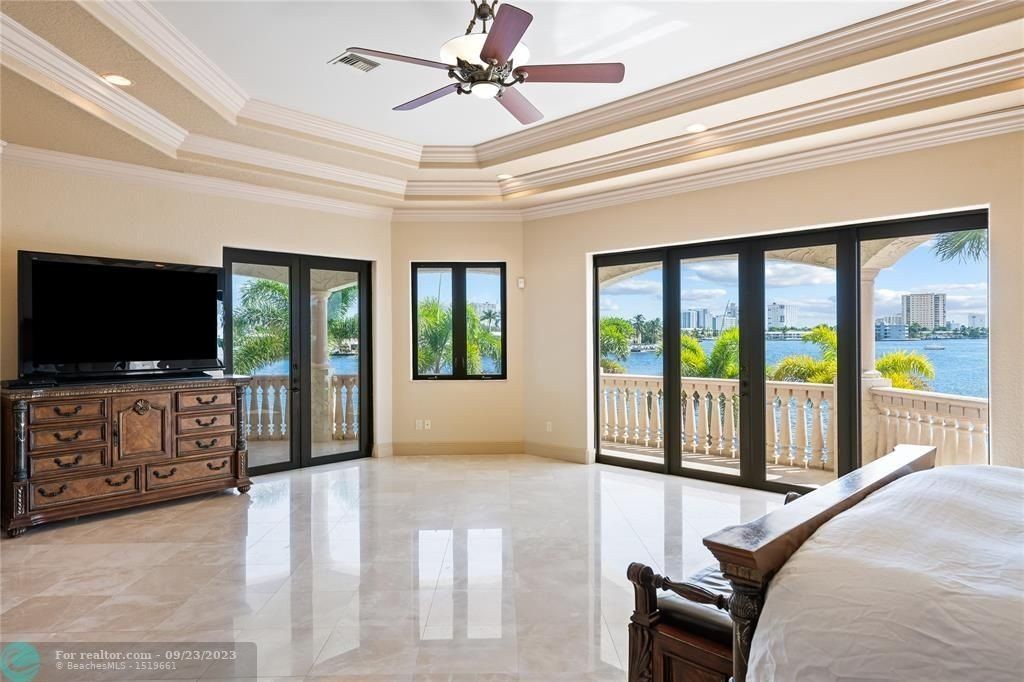 Florida waterfront luxury spectacular estate hits market for 7. 15 million 20