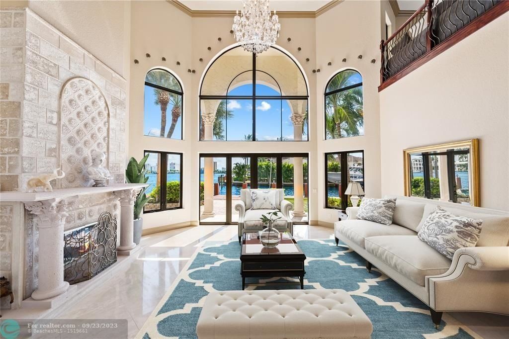 Florida waterfront luxury spectacular estate hits market for 7. 15 million 3