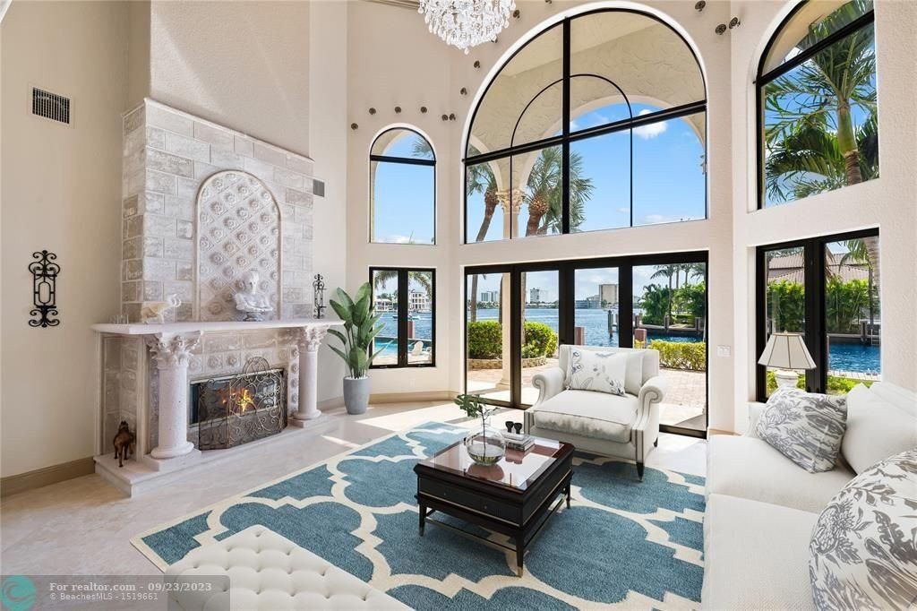Florida waterfront luxury spectacular estate hits market for 7. 15 million 4