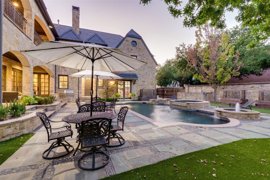 Highland park residence by hawkins welwood hits market at 8. 49 million with unmatched amenities 40