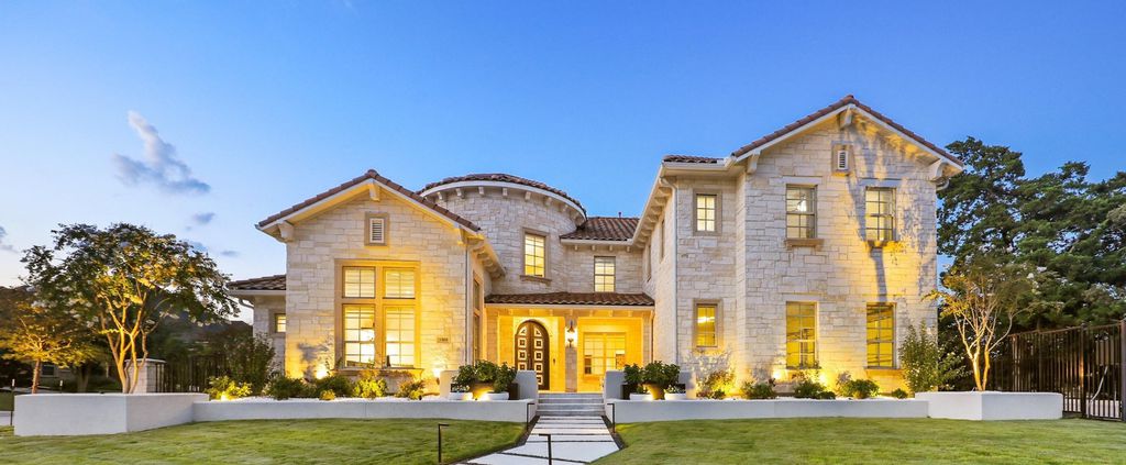 Southlake luxury home resort style living with private lake views for 2949000 1