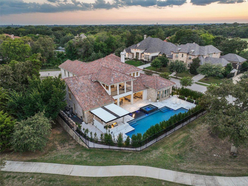 Southlake luxury home resort style living with private lake views for 2949000 39