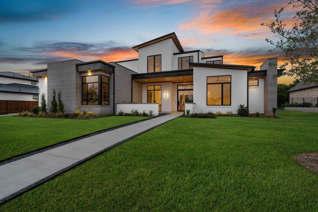 Southlakes new contemporary luxury masterpiece by flynn watson offered at 3672500 1
