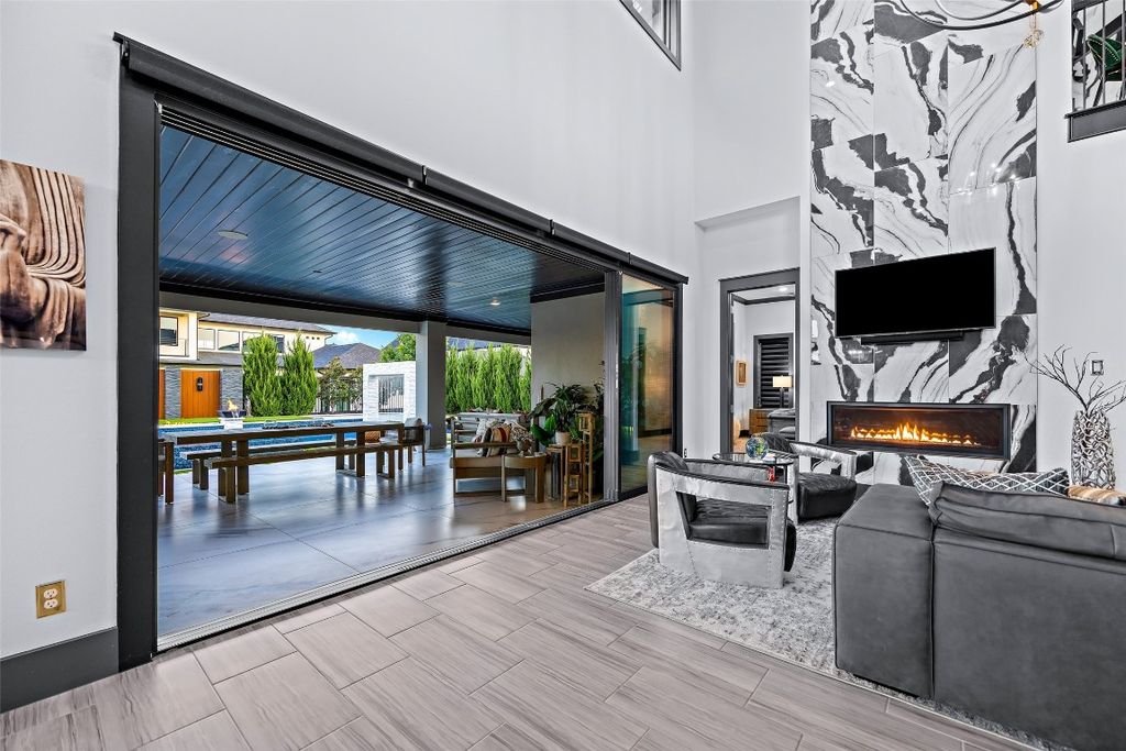 Spectacular modern contemporary home in frisco listed at 3. 3 million 14
