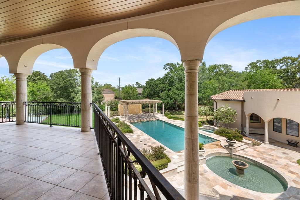 Unrivaled italianate villa in houston offers ultimate privacy and endless entertainment for 10995000 32