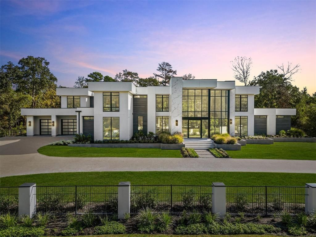 An Architectural Marvel: The $7 Million Modern Estate in Spring