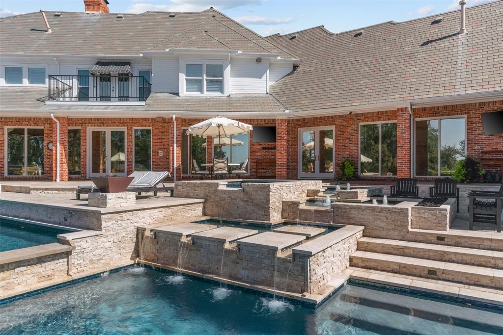 Elegant residence on stonebriar country club golf course in frisco priced at 2749900 37