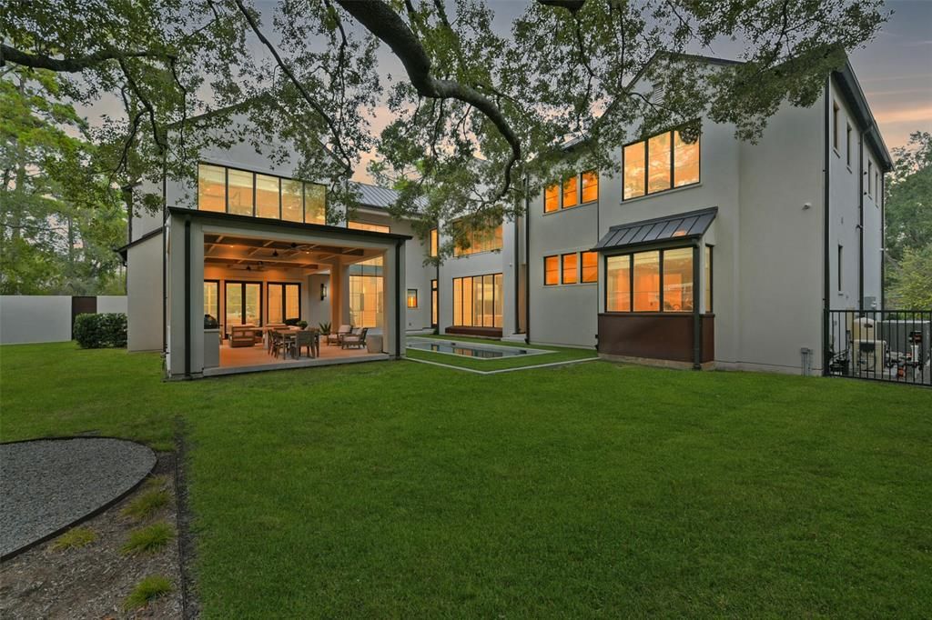 Exceptional craftsmanship award winning recent construction by thompson custom homes in houston priced at 6. 1 million 28