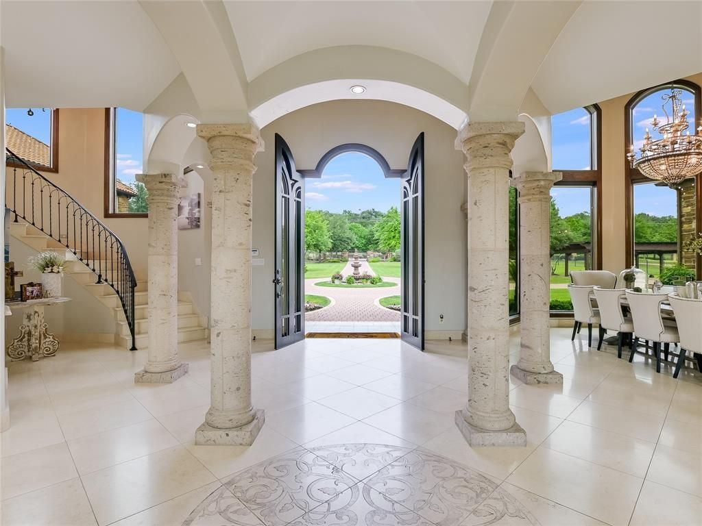 Exquisite lake austin retreat seamlessly blending opulence and outdoor splendor offered at 7. 9 million 4