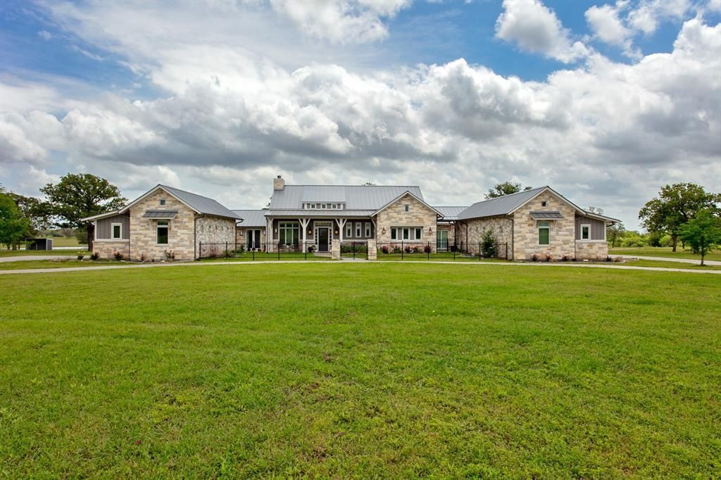 Gorgeous custom home with 175 acres and pond in smithville for 6. 4 million 1